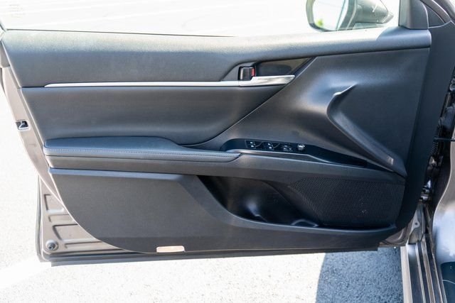 Used 2020 Gray Toyota XLE image 17