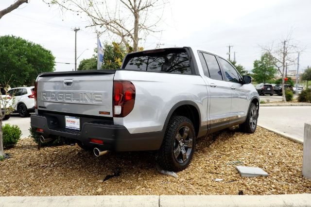 New 2026 Solar Silver Metallic Honda TrailSport image 4