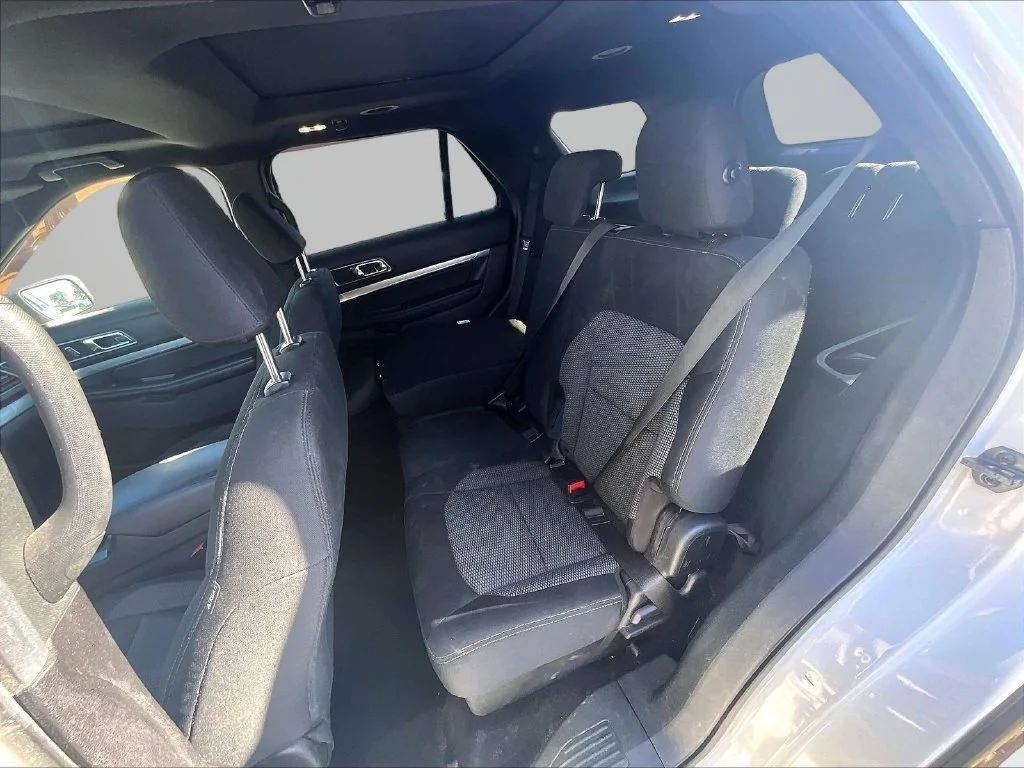 Used 2019 White Ford XLT image 27