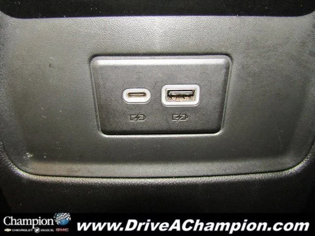 2023 GMC Acadia SLE - Photo 17