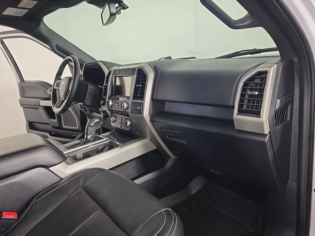 Used 2020 Oxford White Ford Lariat image 32