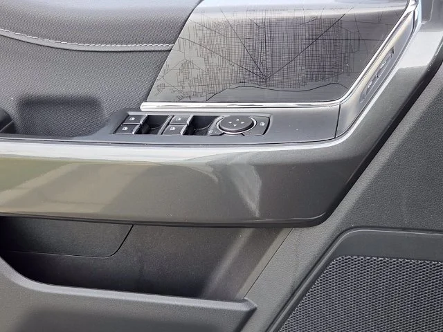 Used 2023 White Ford XLT image 30