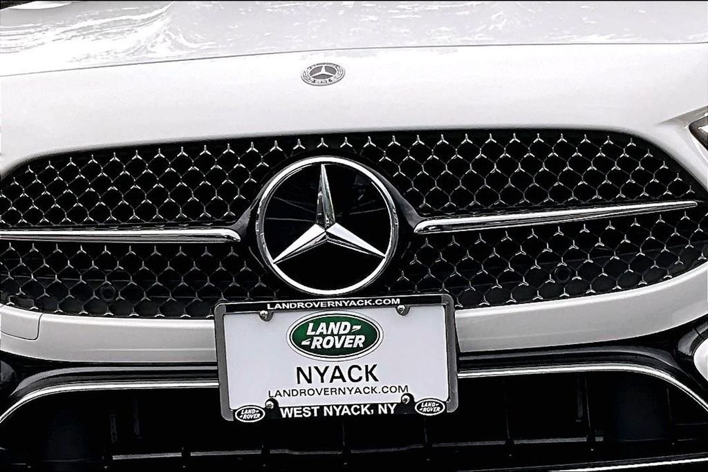 Used 2024  Mercedes-Benz CLE 300 image 27