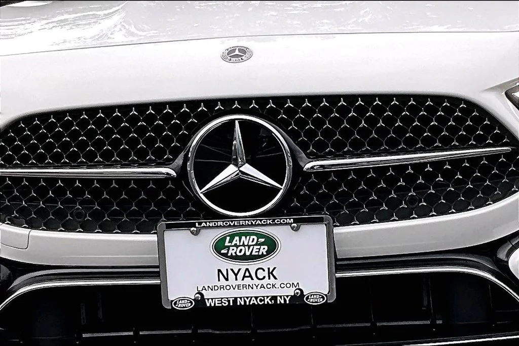 Used 2024  Mercedes-Benz CLE 300 image 27