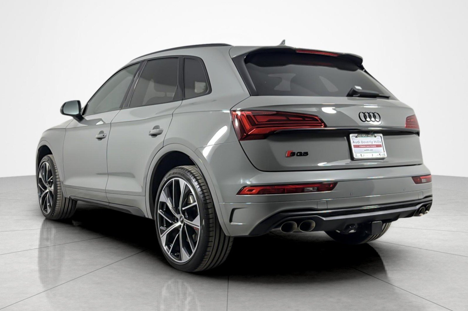 Used 2022 Quantum Gray Audi Premium Plus 3.0 TFSI quattro image 3