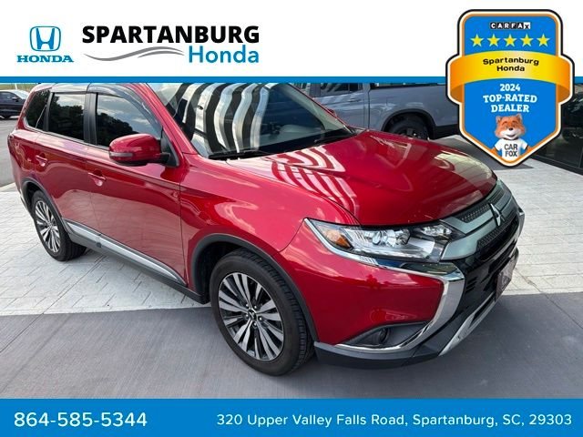 Used 2020 Red Diamond Mitsubishi SE image 1