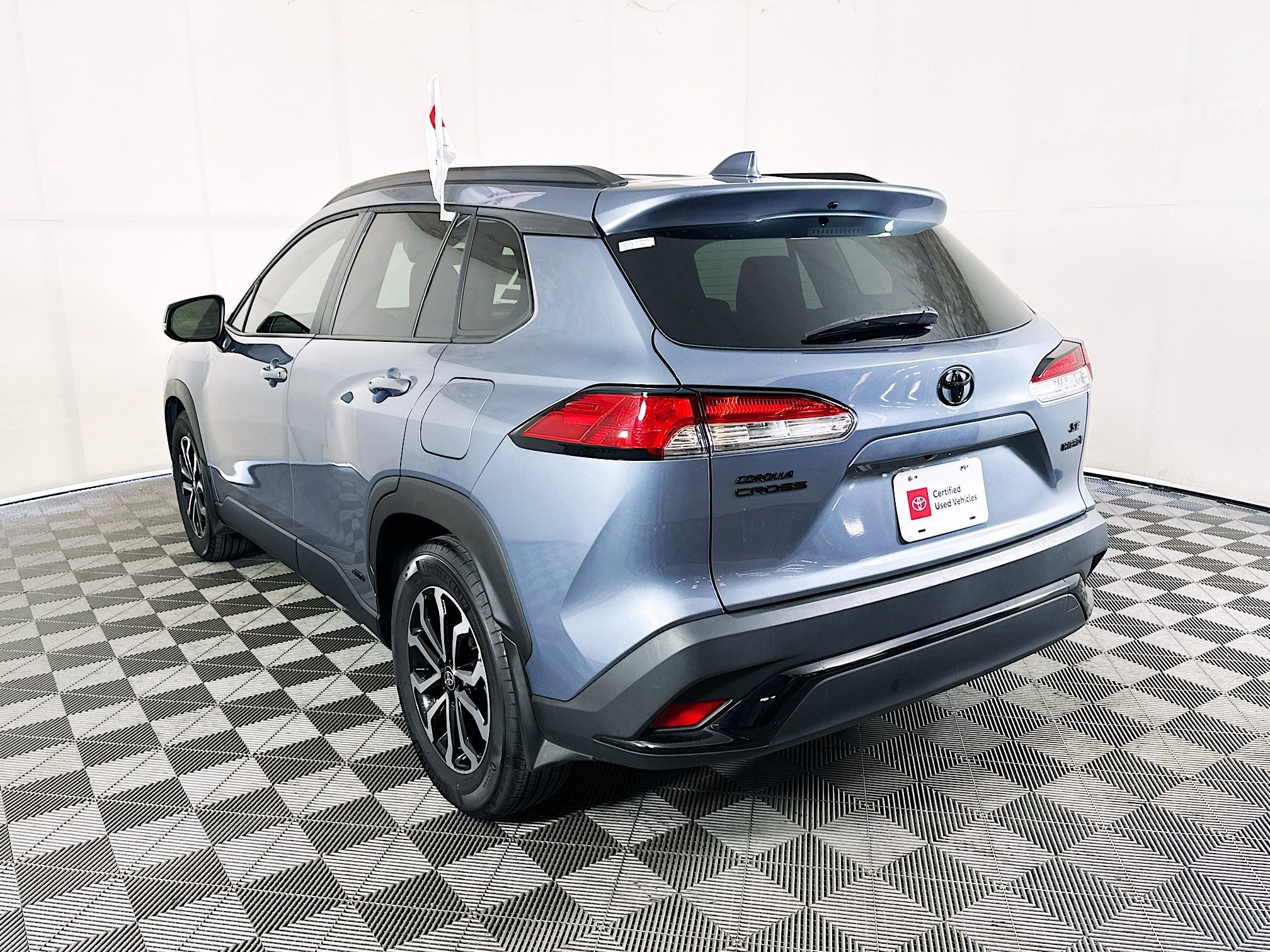 Used 2024 Celestite Toyota Hybrid SE image 5