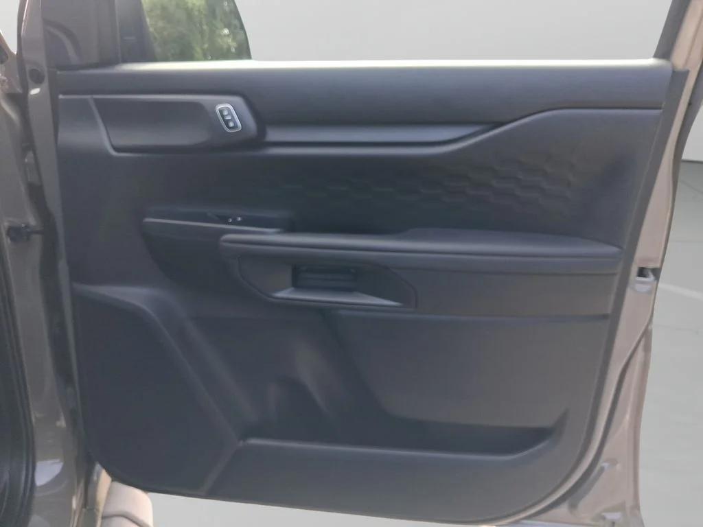 Used 2025 Gray Ford XL image 30