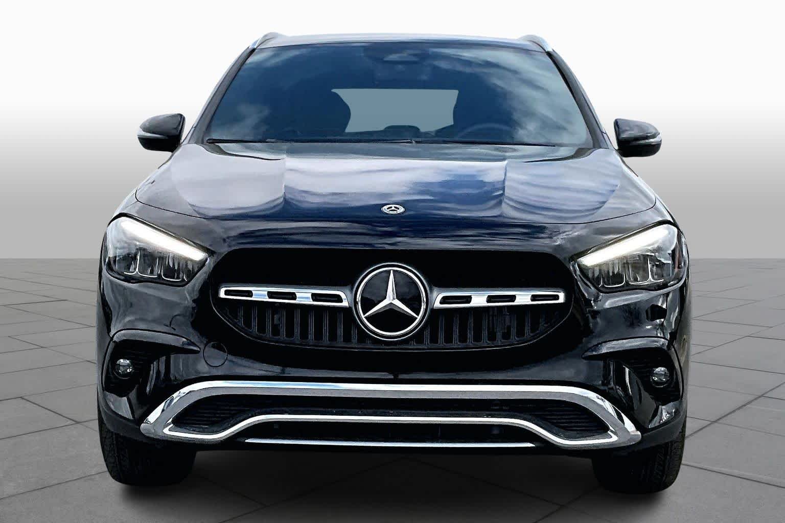 Certified Used 2025 Night Black Mercedes-Benz GLA 250 image 4