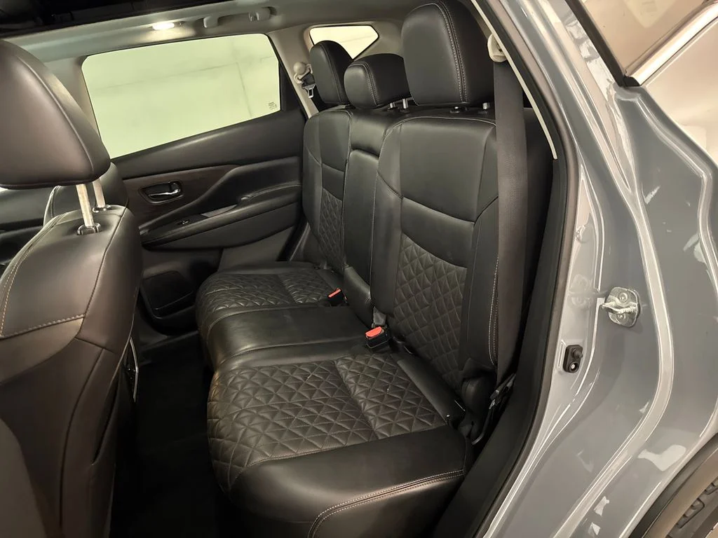 Certified Used 2021 Gray Nissan Platinum image 32