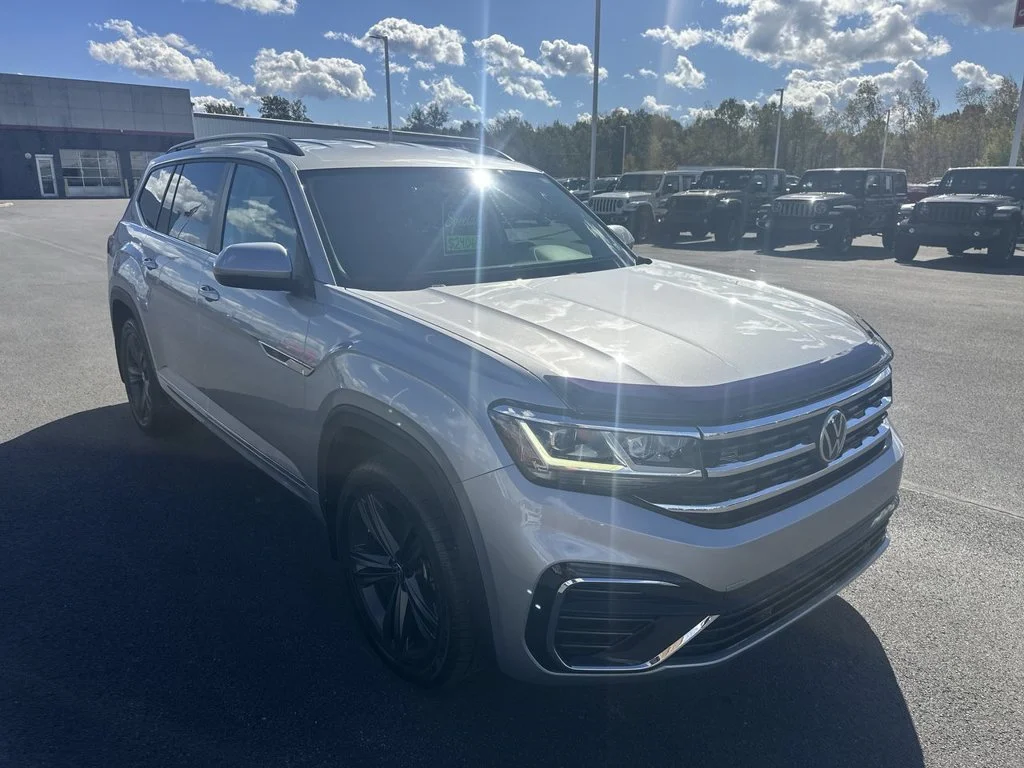 2021 Volkswagen Atlas SE w/Tech R-Line