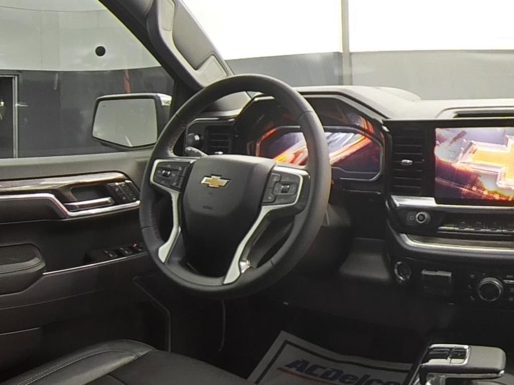 2024 Chevrolet Silverado 1500 LTZ - Photo 19
