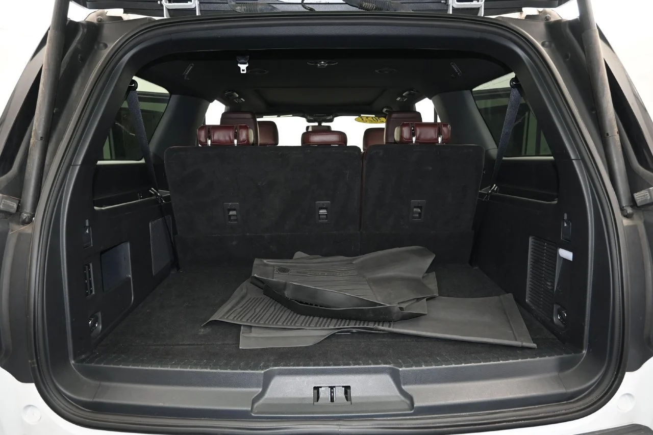 Used 2023 Oxford White Ford Limited image 11
