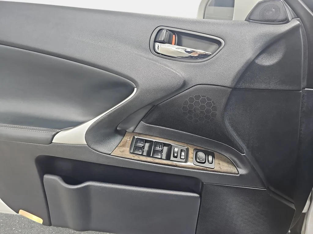 Used 2011 White Lexus 250 image 26