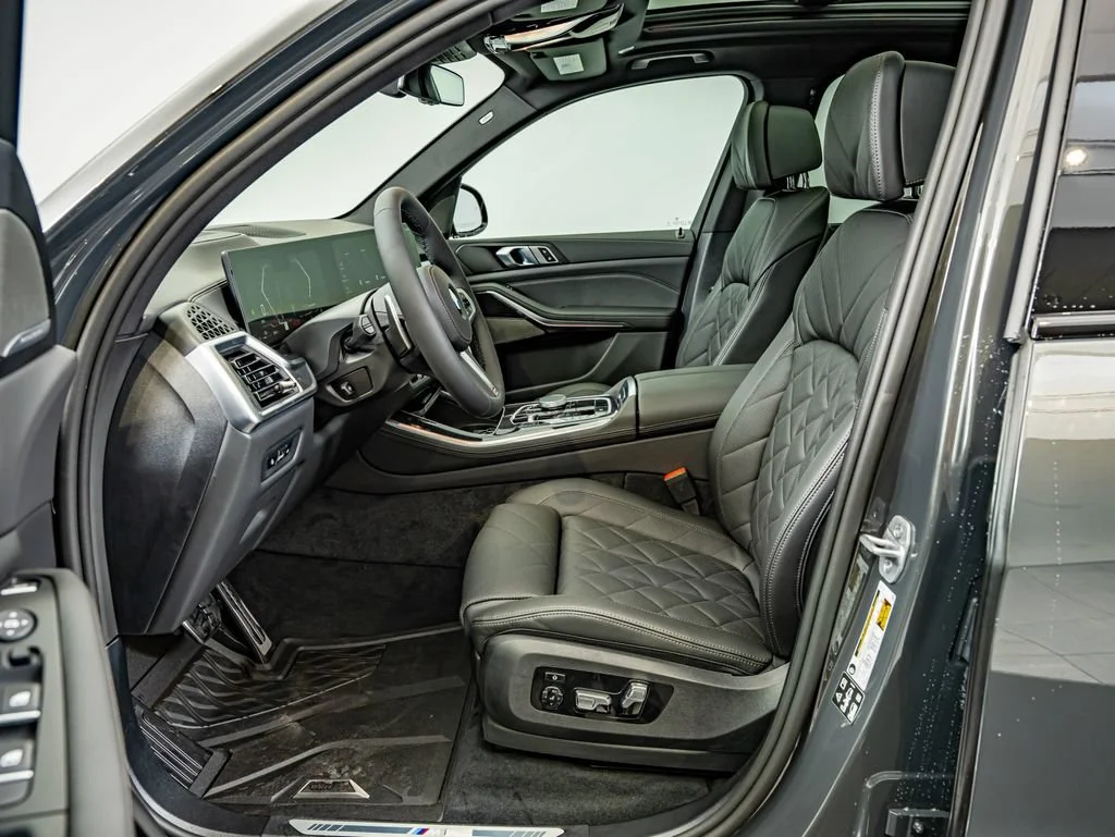New 2026 Dravit Grey Metallic BMW xDrive40i image 33