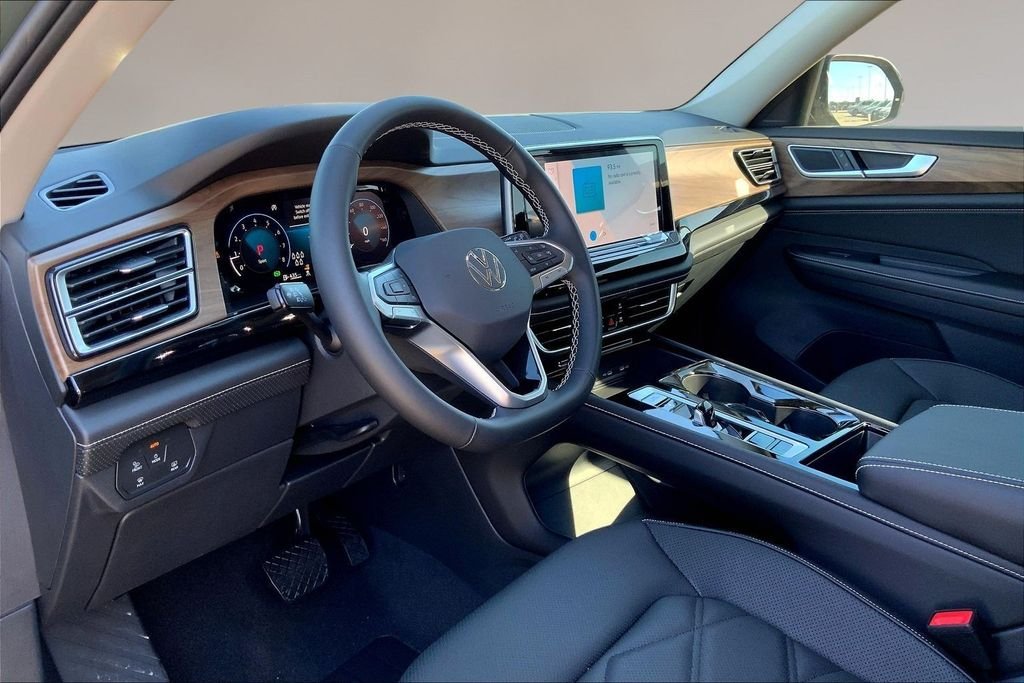 2026 Volkswagen Atlas SE w/Tech - Photo 7