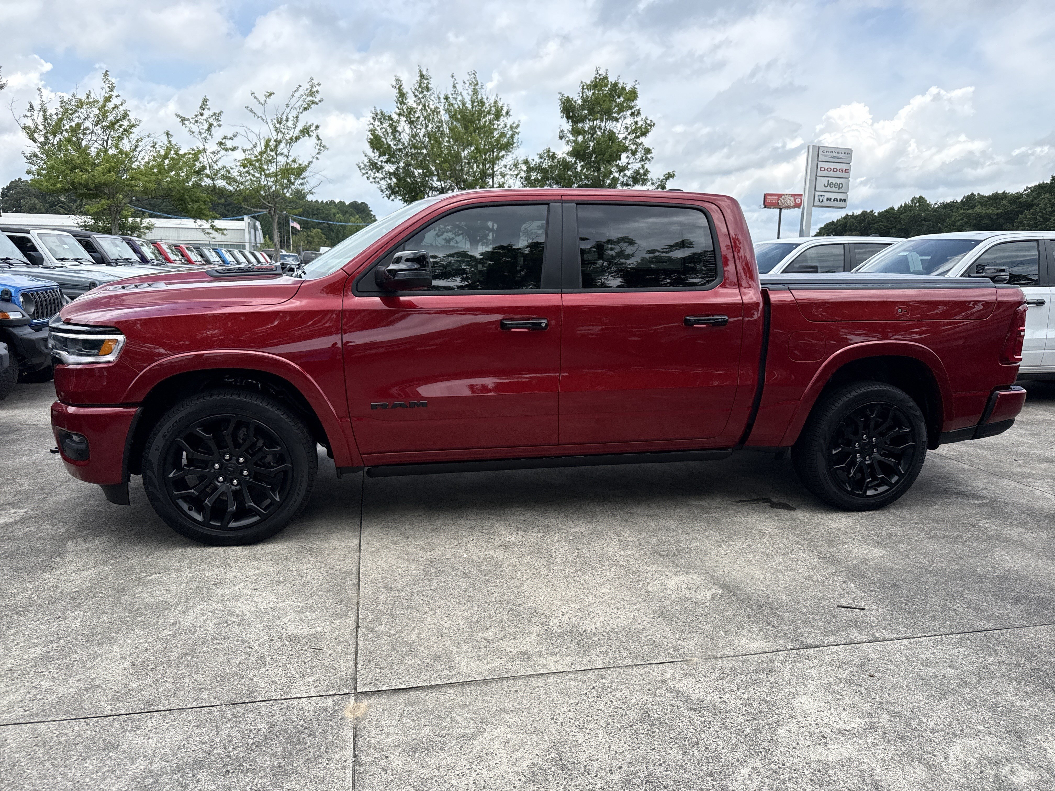 New 2026 Molten Red Pearl-Coat Exterior Paint RAM Limited image 4