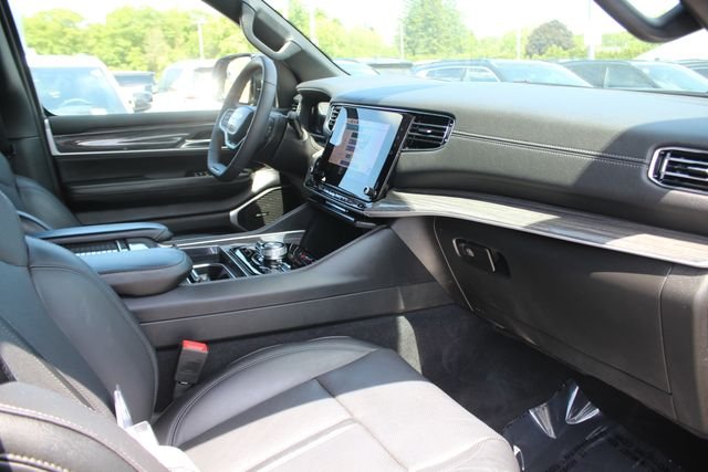 2022 Jeep Wagoneer Series III - Photo 38