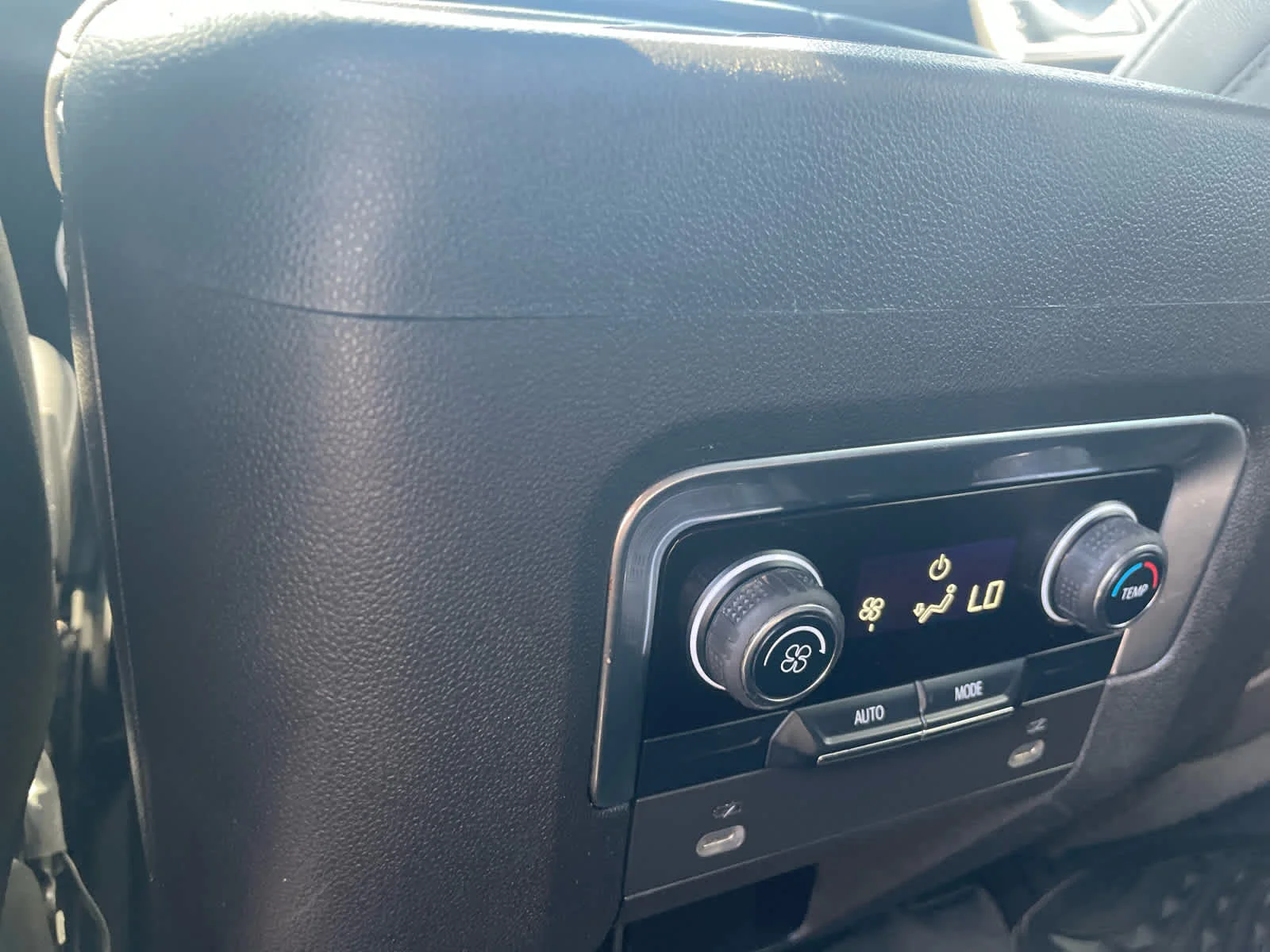 2022 Chevrolet Tahoe LT - Photo 14