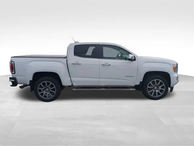 Used 2019 White GMC 4WD Denali image 7