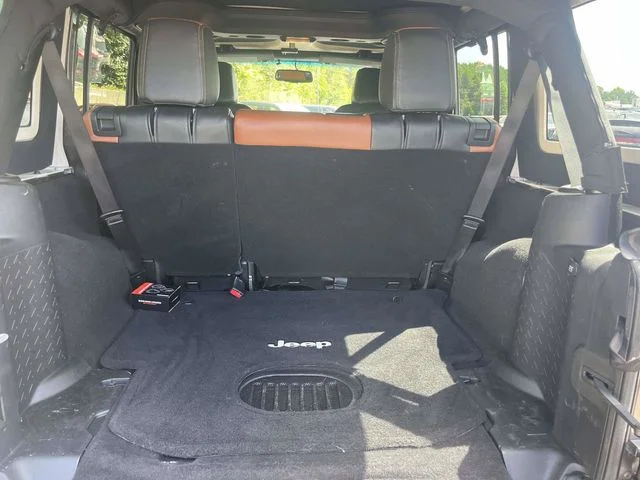 Used 2016 Gray Jeep Unlimited Sahara image 13