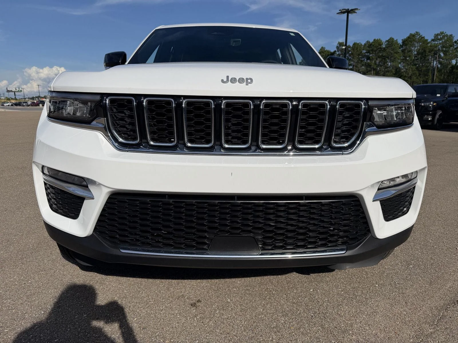 Used 2025 Bright White Clearcoat Jeep Limited image 24