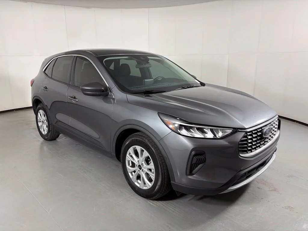 Used 2024 Gray Ford Active image 2