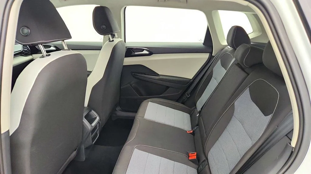 Used 2025 Pure White Volkswagen S FWD image 20