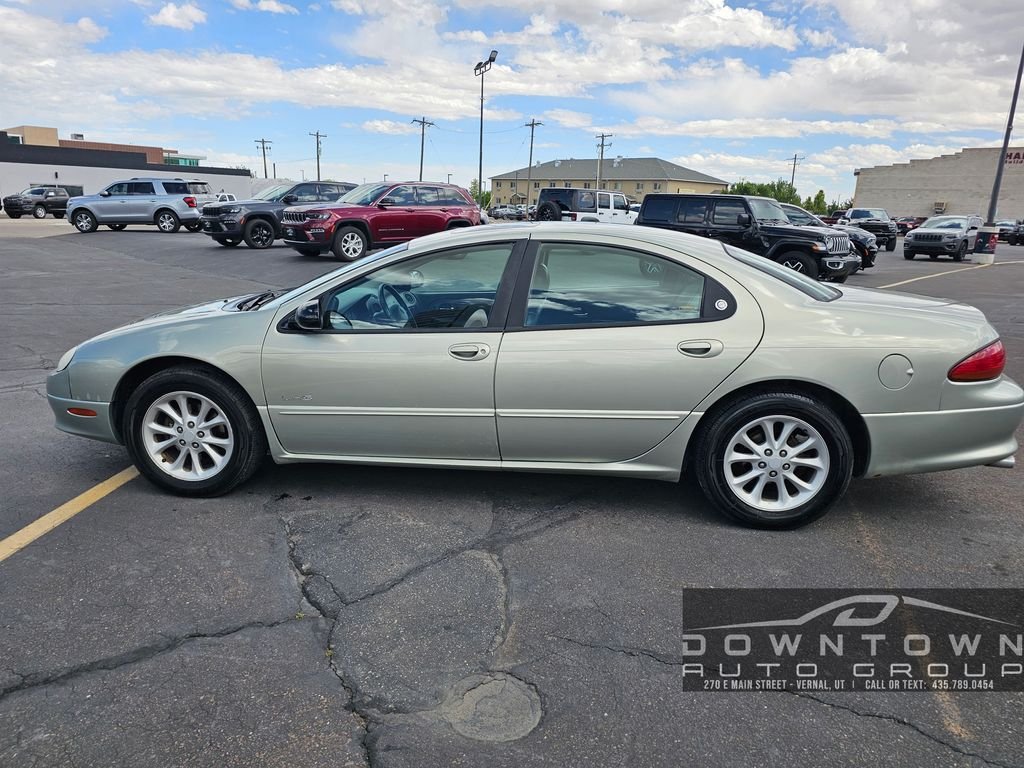 Used 1999 Green Chrysler Base image 6