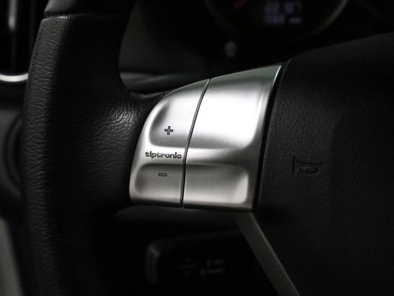 Used 2008 Arctic Silver Metallic Porsche Cayman image 23