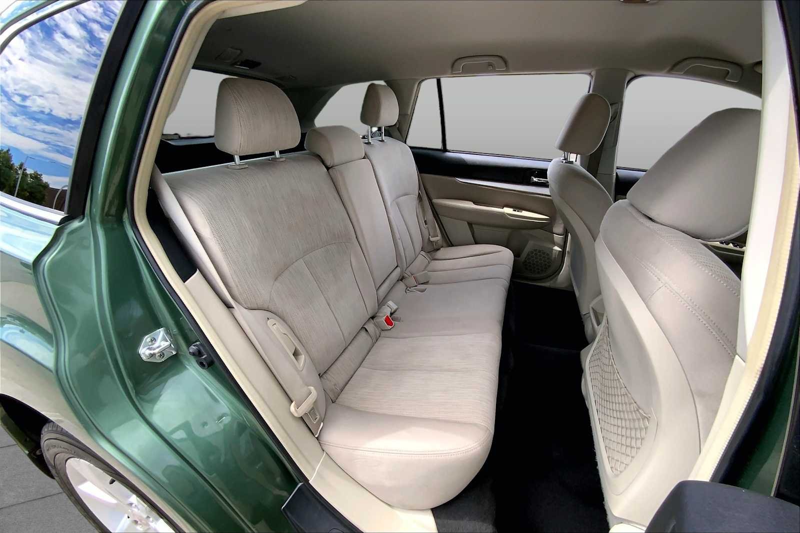Used 2014 Cypress Green Pearl Subaru 2.5i Premium image 19