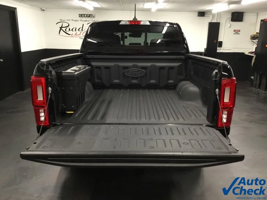 Used 2019 Black Ford XLT image 12
