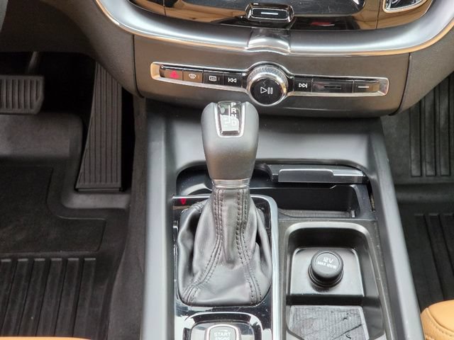 2019 Volvo XC60 Momentum - Photo 16
