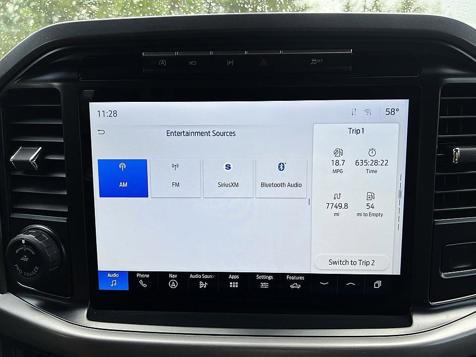 Used 2024 Gray Metallic Ford XLT image 18