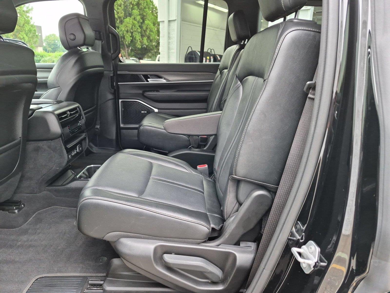 Used 2024 Diamond Black Crystal Pearlcoat Jeep Series II image 30