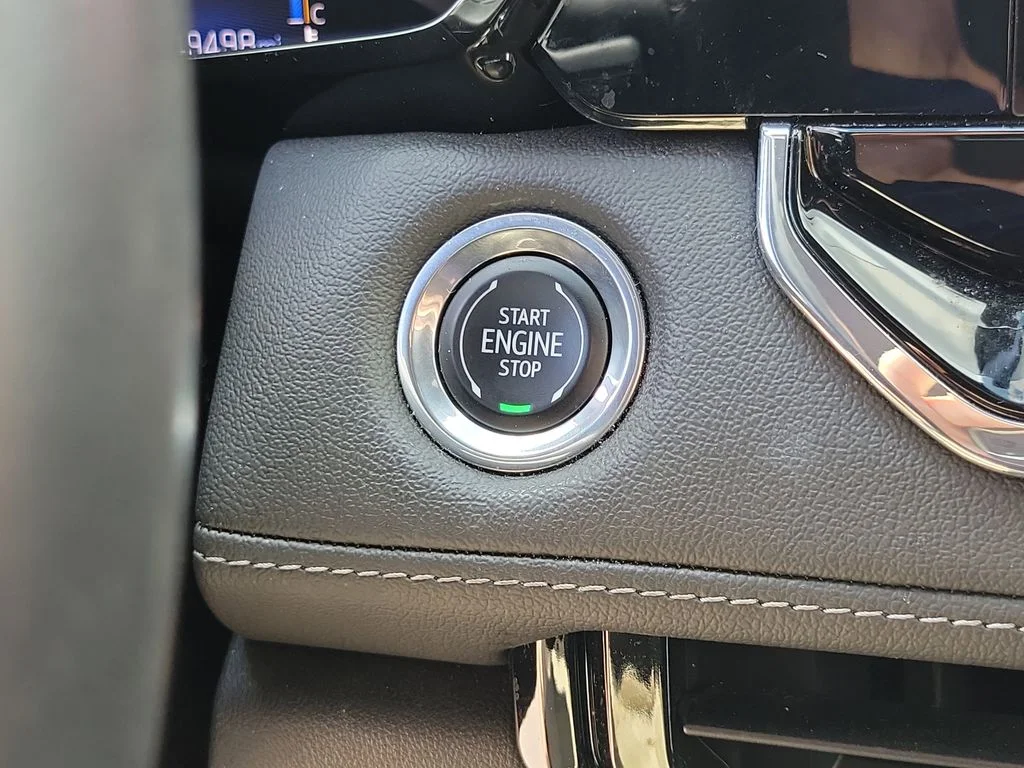 Used 2023 White Chevrolet LT image 30