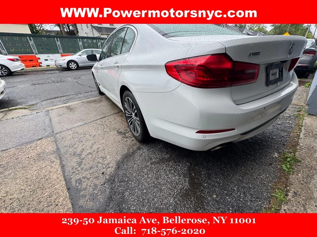 Used 2019 White BMW 540i xDrive image 7