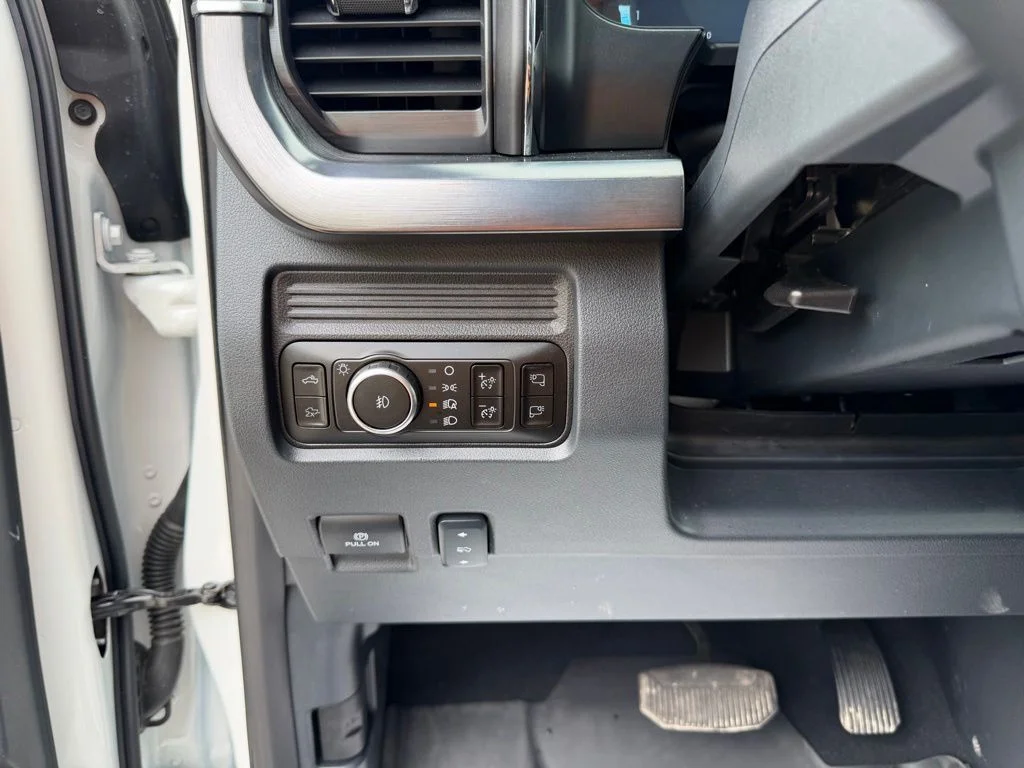 2025 Ford F-350 Super Duty Lariat - Photo 18
