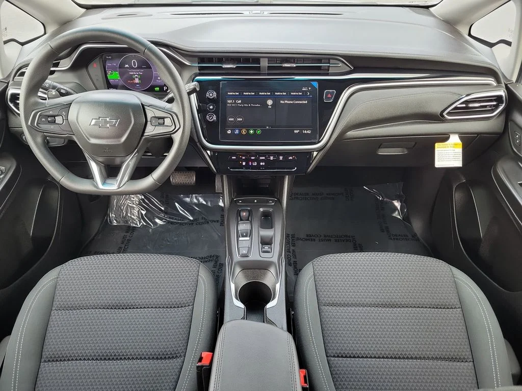 Used 2023 White Chevrolet 1LT image 16
