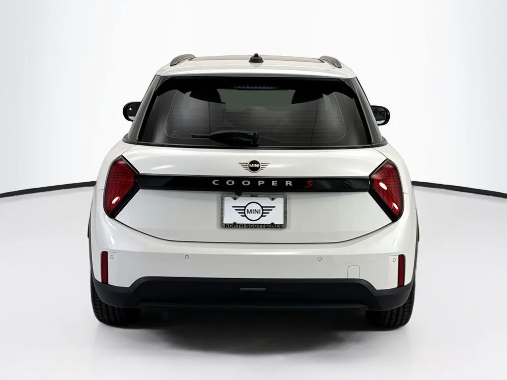 New 2026 Nanuq White Metallic MINI Signature Plus image 6