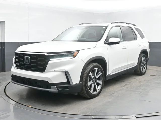 Used 2025 Platinum White Pearl Honda AWD Elite image 5
