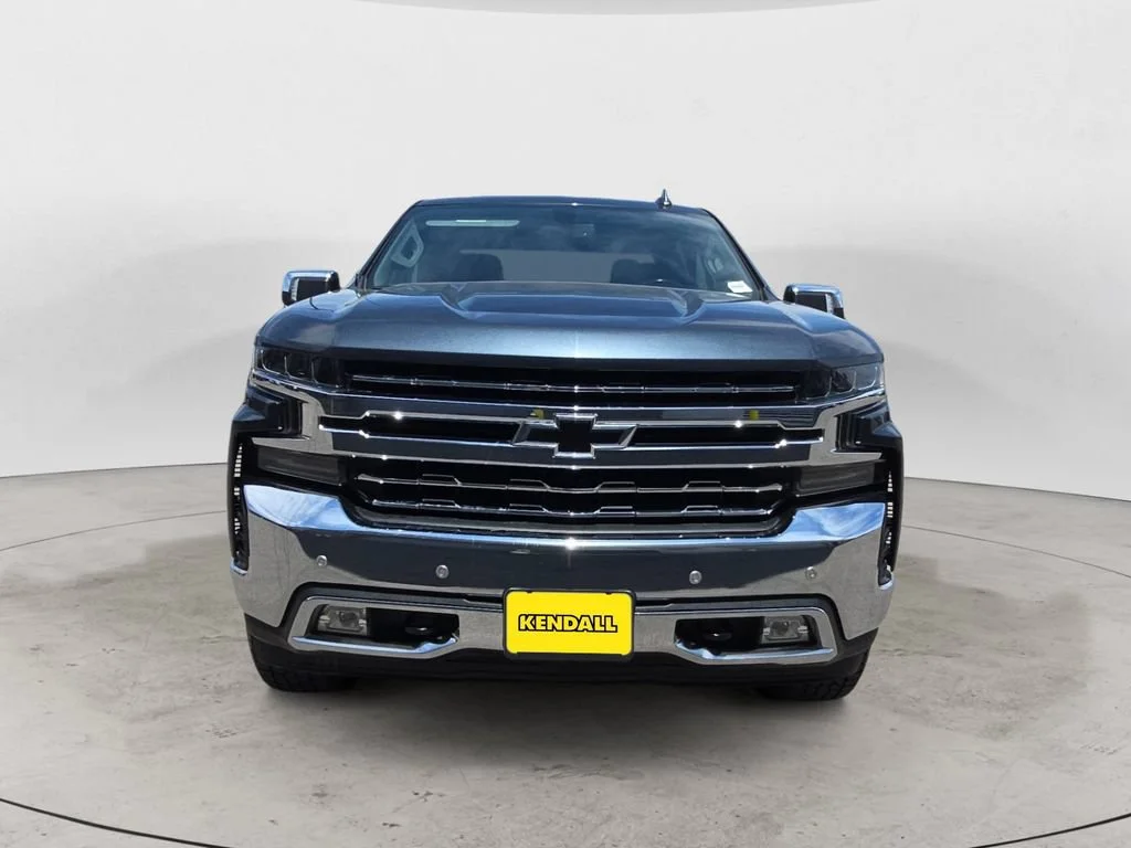 Used 2019 SHADOW GRAY METALLIC Chevrolet LTZ image 2