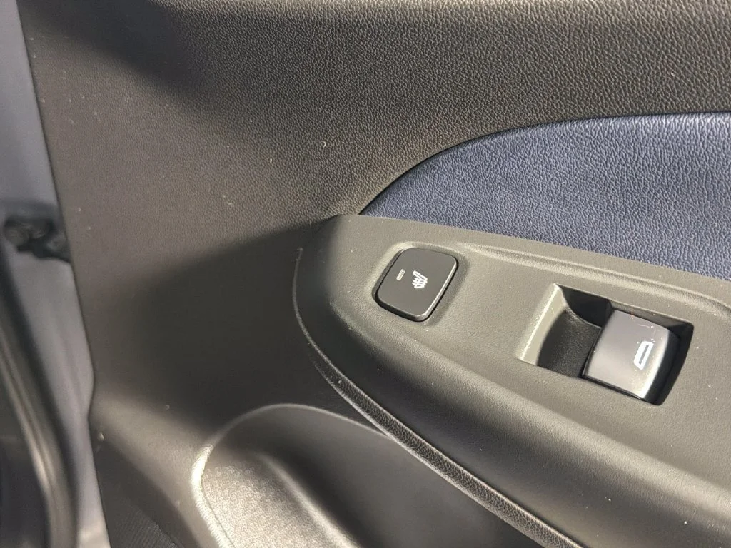 Used 2022 GRAY GHOST METALLIC Chevrolet Premier image 35