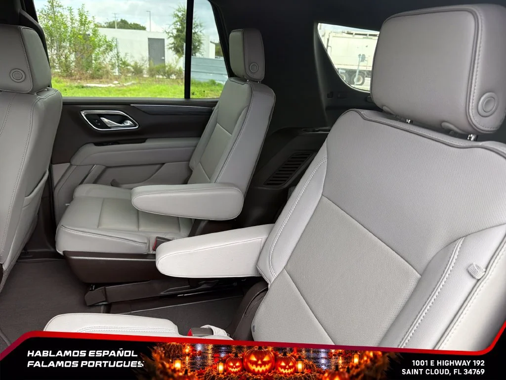 Used 2024 Sterling Metallic GMC SLT image 26