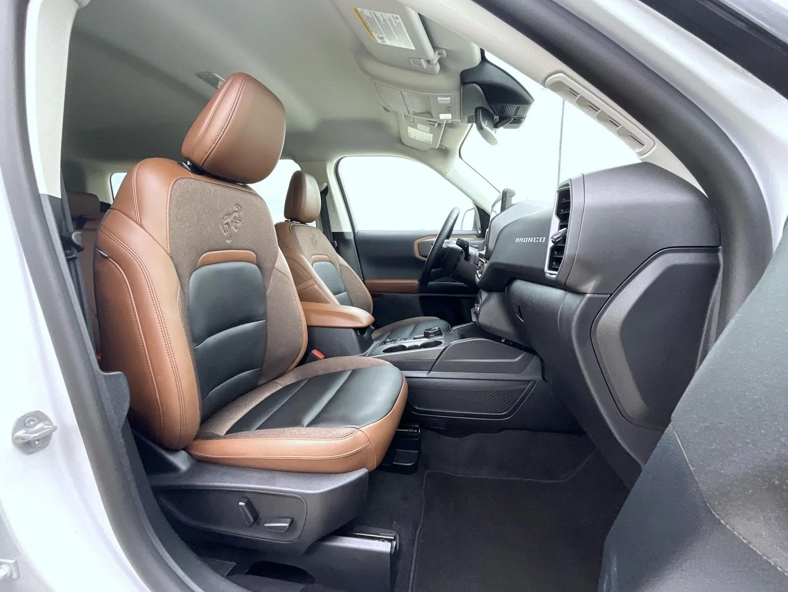 Used 2025 White Ford Outer Banks image 16