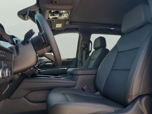 2026 Chevrolet Suburban LT - Photo 27