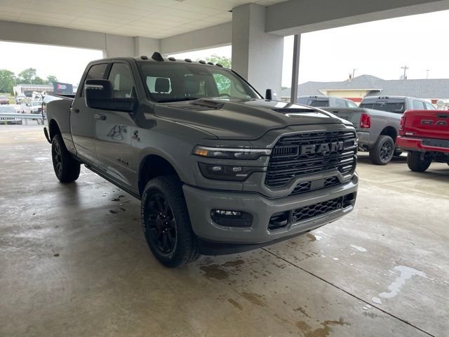 New 2026 Ceramic Gray Clear-Coat Exterior Paint RAM Laramie image 5