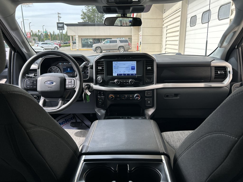 Used 2022 Silver Ford XLT image 16