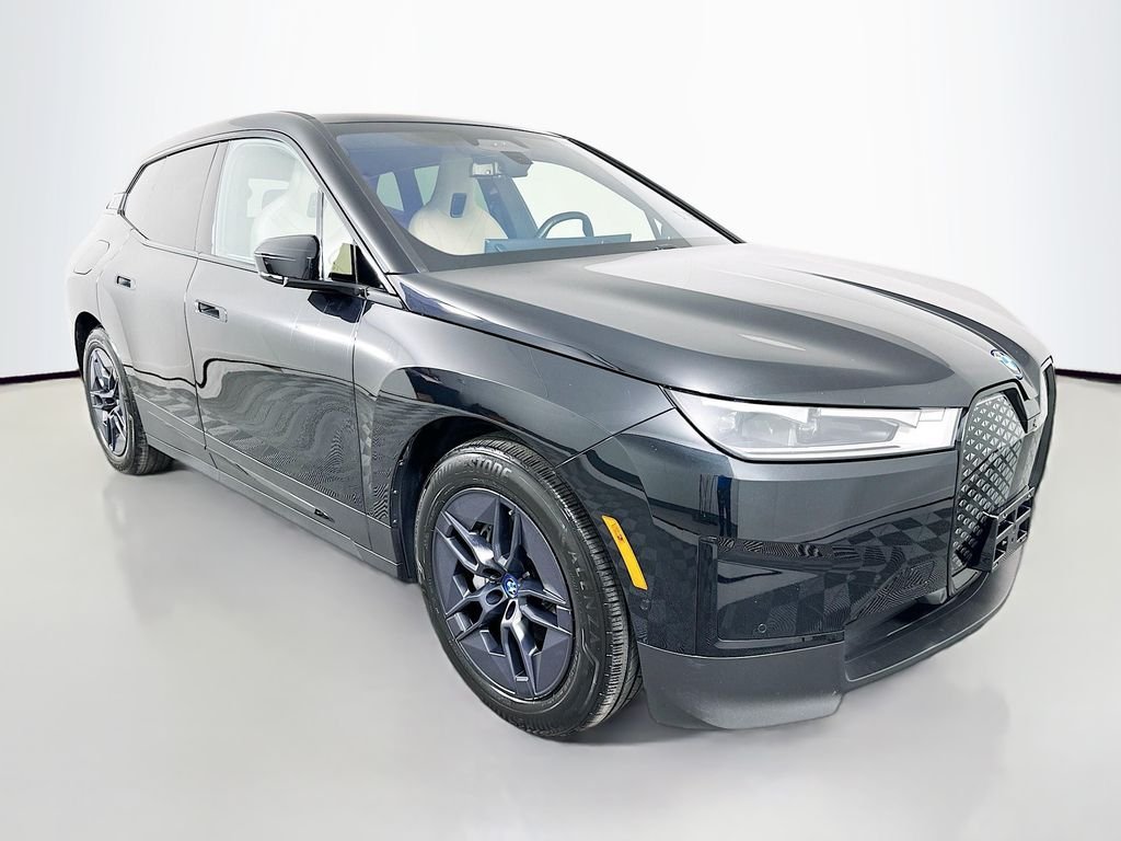 Certified Used 2023 Black Sapphire Metallic BMW xDrive50 image 3
