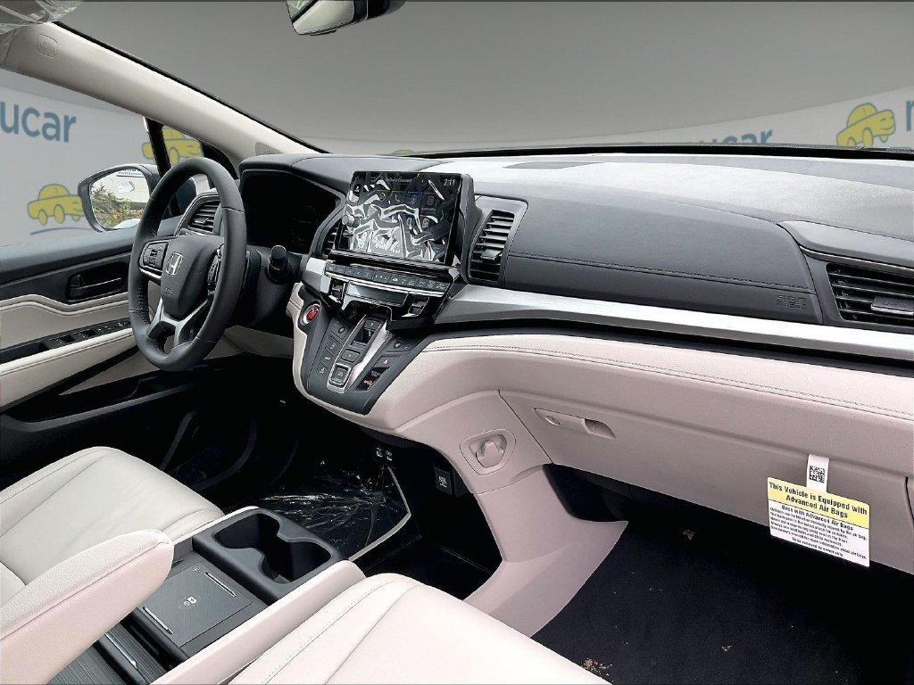 New 2026 Platinum White Pearl Honda EX-L image 10